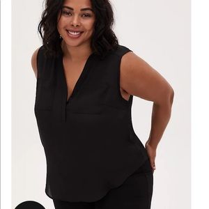 HARPER - BLACK GEORGETTE PULLOVER TANK